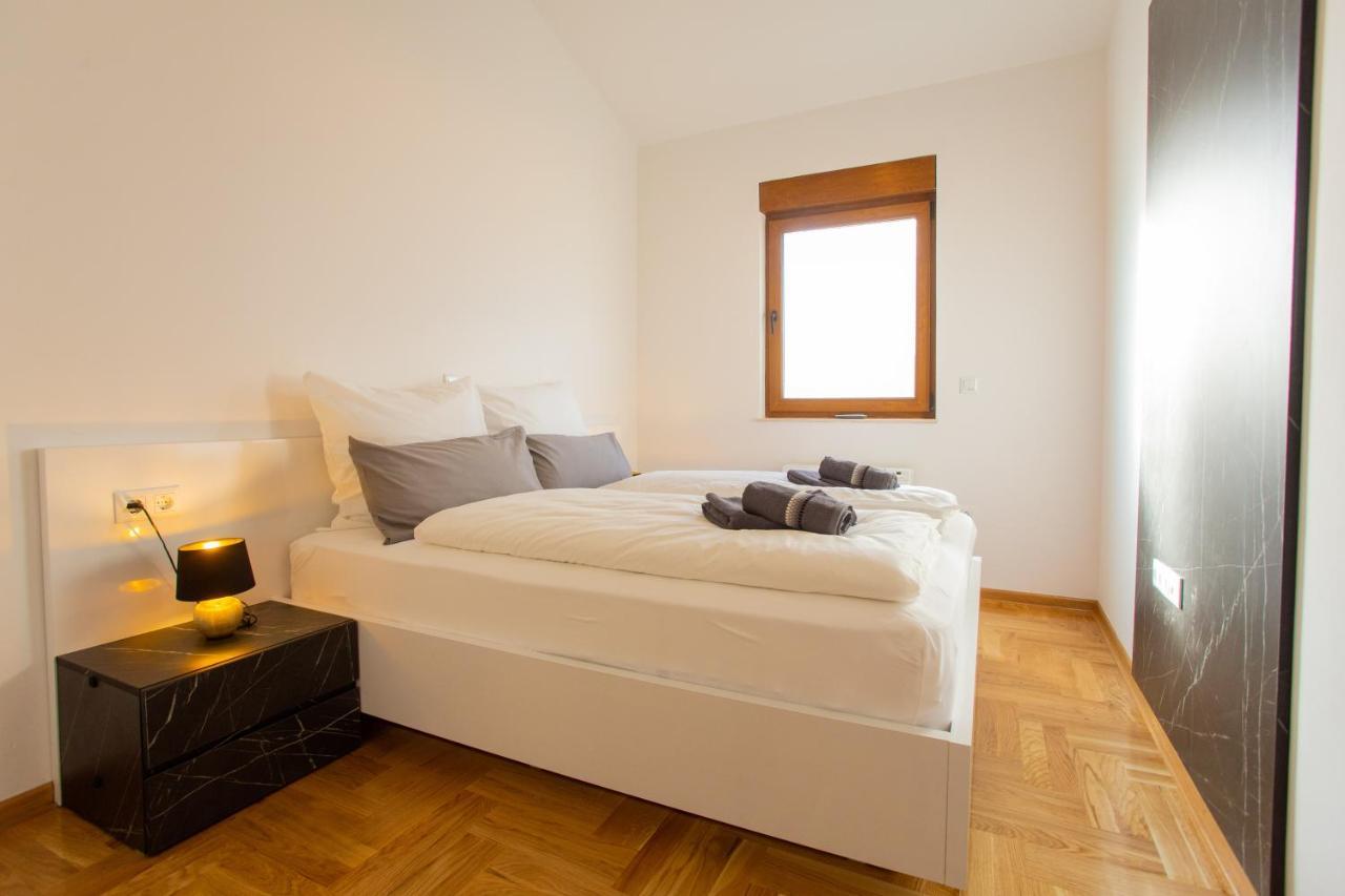 Daire Sky Penthouse Old Bridge With Sauna And Jacuzzi *